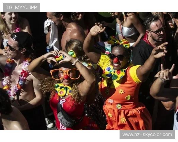 足球明星与美女共舞精彩视频展现魅力与激情的完美结合